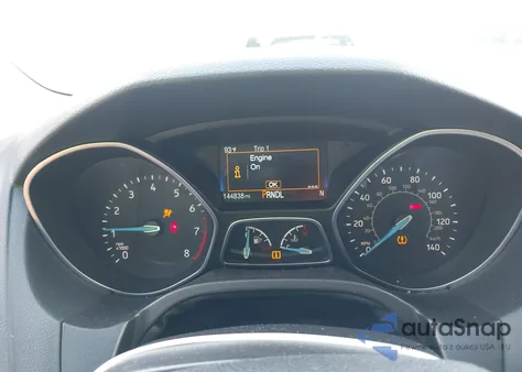 2018 Ford Focus Se z USA, uszkodzony, nr VIN 1FADP3F29JL319037